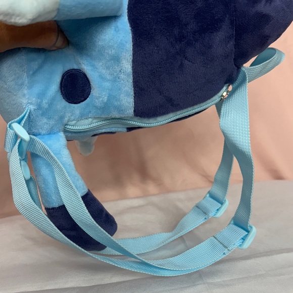 Bluey Plush Backpack - Picture 3 of 8